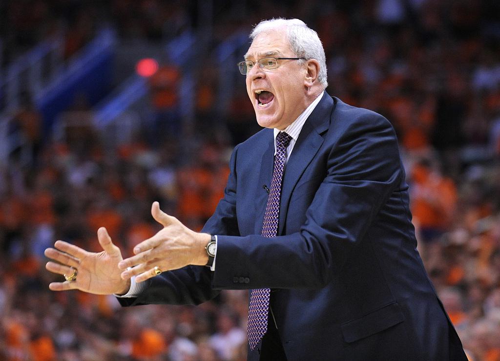 如果球员拥, 角进攻或所 如果球员拥, 角进攻或所