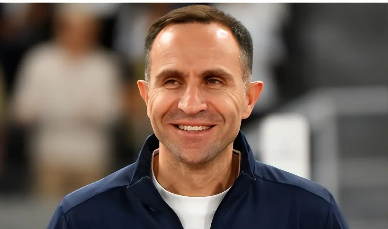 担任国足新 担任国足新